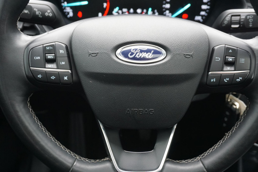 Ford Puma 1.0 125PKEcoB. Hybrid Titanium/Winterpack/Panodak/ B&O geluidsinstallatie/Trekhaak/All-Seasonbanden.