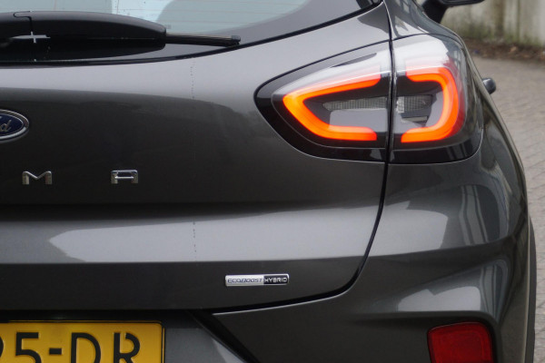 Ford Puma 1.0 125PKEcoB. Hybrid Titanium/Winterpack/Panodak/ B&O geluidsinstallatie/Trekhaak/All-Seasonbanden.