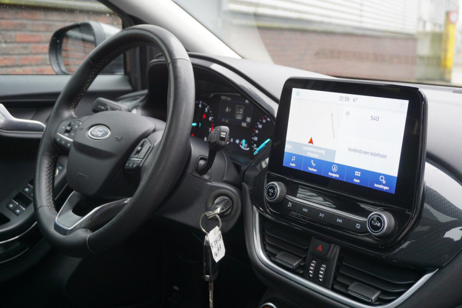 Ford Puma 1.0 125PKEcoB. Hybrid Titanium/Winterpack/Panodak/ B&O geluidsinstallatie/Trekhaak/All-Seasonbanden.