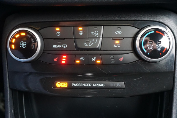 Ford Puma 1.0 125PKEcoB. Hybrid Titanium/Winterpack/Panodak/ B&O geluidsinstallatie/Trekhaak/All-Seasonbanden.