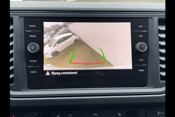 Volkswagen Crafter 35 2.0 TDI L3H3 Highline Automaat Euro 6 Cruise Climate Navi Apple Android Stoelverwarming Nw distributieriem