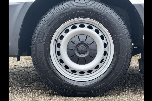 Volkswagen Crafter 35 2.0 TDI L3H3 Highline Automaat Euro 6 Cruise Climate Navi Apple Android Stoelverwarming Nw distributieriem