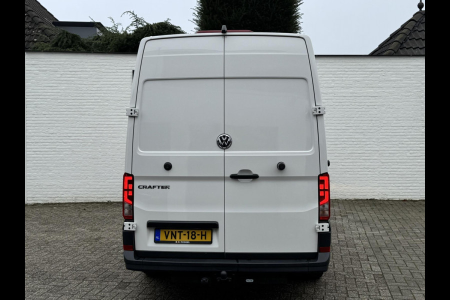 Volkswagen Crafter 35 2.0 TDI L3H3 Highline Automaat Euro 6 Cruise Climate Navi Apple Android Stoelverwarming Nw distributieriem