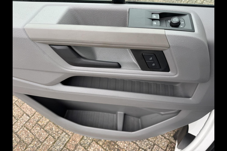 Volkswagen Crafter 35 2.0 TDI L3H3 Highline Automaat Euro 6 Cruise Climate Navi Apple Android Stoelverwarming Nw distributieriem