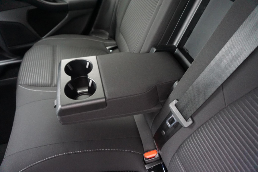 Ford FOCUS Wagon 1.0 EcoB.125PK Hybrid Titanium X Business/Camera/ Digi-dashboard/December 2020