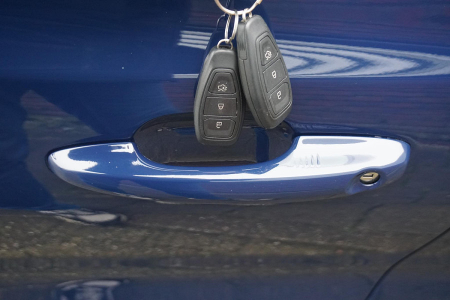 Ford FOCUS Wagon 1.0 EcoB.125PK Hybrid Titanium X Business/Camera/ Digi-dashboard/December 2020