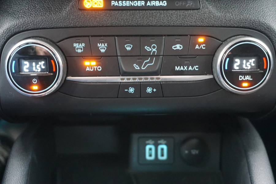 Ford FOCUS Wagon 1.0 EcoB.125PK Hybrid Titanium X Business/Camera/ Digi-dashboard/December 2020