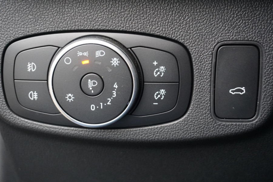 Ford FOCUS Wagon 1.0 EcoB.125PK Hybrid Titanium X Business/Camera/ Digi-dashboard/December 2020