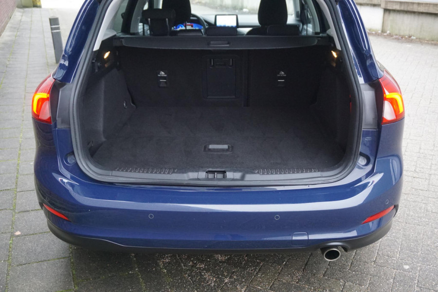 Ford FOCUS Wagon 1.0 EcoB.125PK Hybrid Titanium X Business/Camera/ Digi-dashboard/December 2020