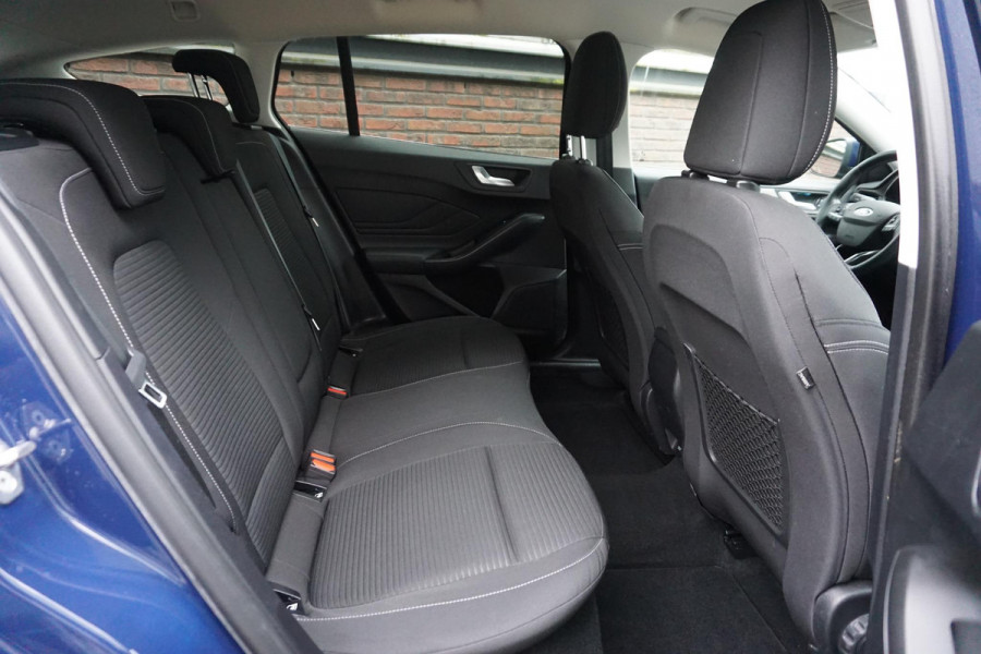 Ford FOCUS Wagon 1.0 EcoB.125PK Hybrid Titanium X Business/Camera/ Digi-dashboard/December 2020