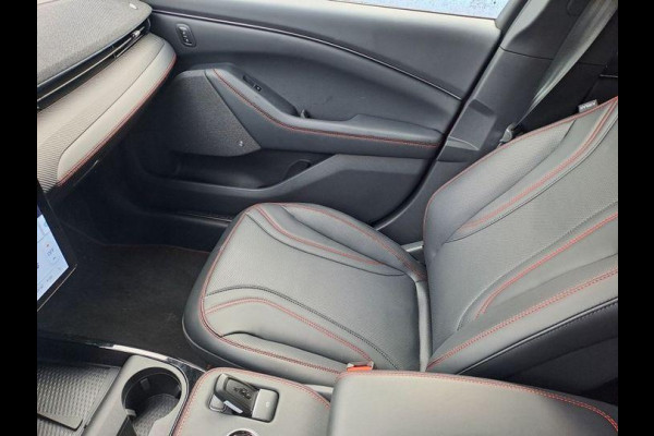 Ford Mustang Mach-E Extended Premium RWD 98 kWh 294pk | Technology Pack Plus | Adaptieve Cruise |