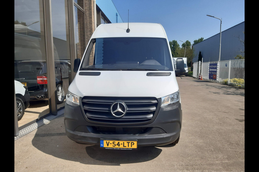 Mercedes-Benz Sprinter 143Pk L2H2 Airco Cruisecontrol Achteruitrijcamera MBux