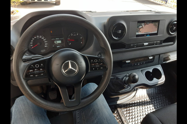 Mercedes-Benz Sprinter 143Pk L2H2 Airco Cruisecontrol Achteruitrijcamera MBux