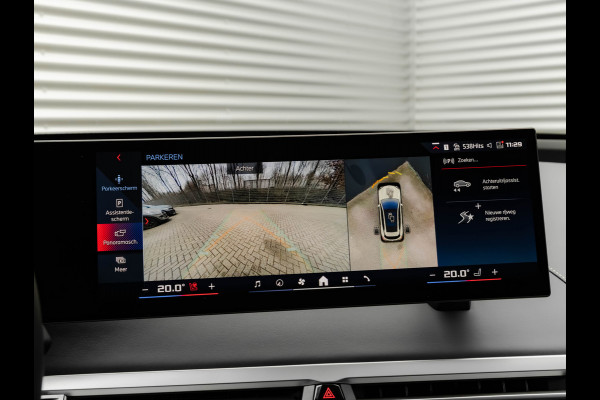 BMW iX xDrive M70 - Full Option - Pano - B&W - Trekhaak - 112kWh