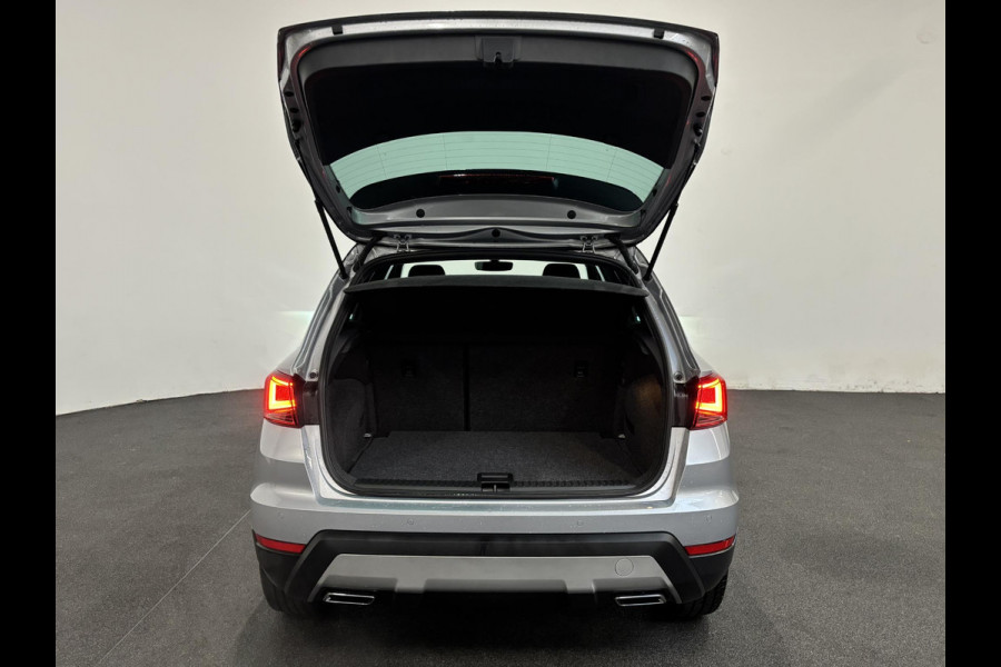 Seat Arona 1.0 TSI 110pk DSG FR Navigatie Apple Carplay/Android Auto Camera Parkeersensoren Adaptive Cruise Control Blind Spot Assist Stoelverwarming Ledverlichting Climate Control Getinte ramen