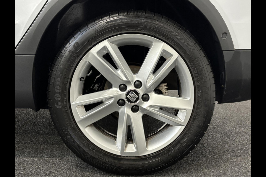 Seat Arona 1.0 TSI 110pk DSG FR Navigatie Apple Carplay/Android Auto Camera Parkeersensoren Adaptive Cruise Control Blind Spot Assist Stoelverwarming Ledverlichting Climate Control Getinte ramen