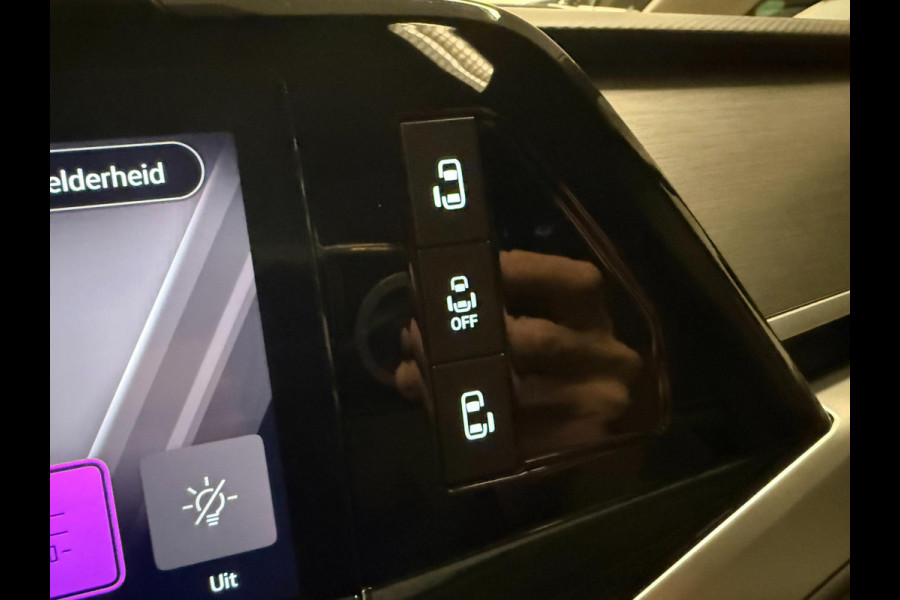 Volkswagen Multivan 1.4 eHybrid Energetic 6P PANO/NAVI/H-UP/V-COCKPIT/CAM/DAB/CARPLAY///