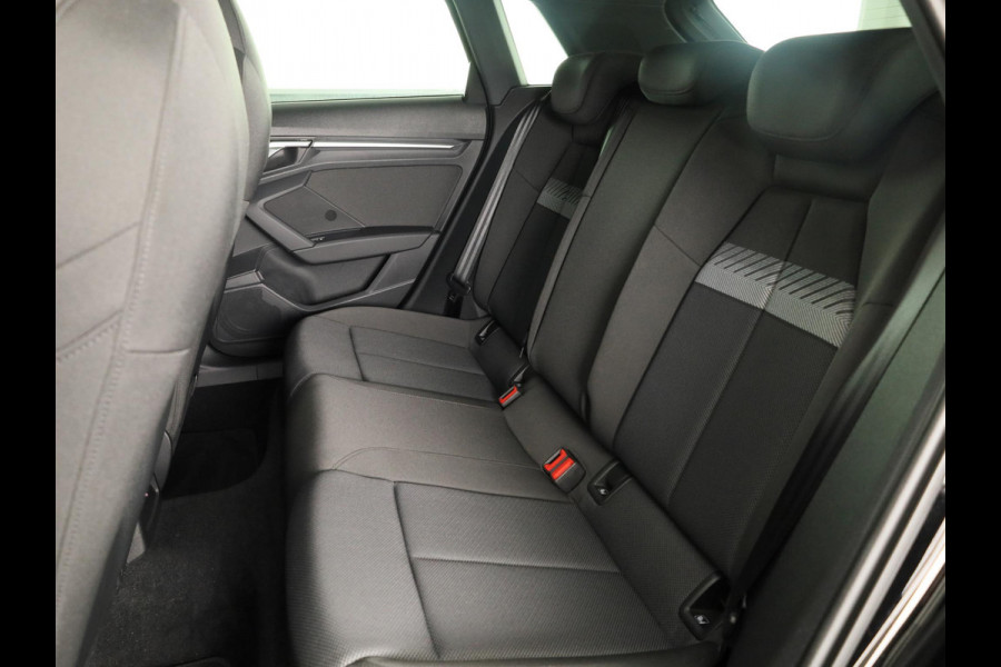 Audi A3 Sportback 30 TFSI Advanced edition 110 pk | Navigatie | Parkeersensoren achter | Cruise control | LED koplampen | Apple Carplay/Android Auto |