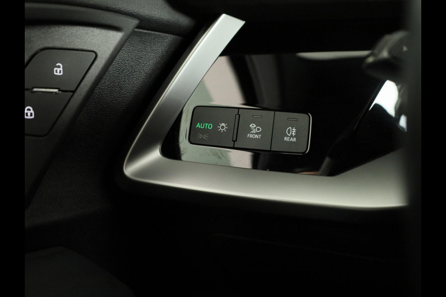 Audi A3 Sportback 30 TFSI Advanced edition 110 pk | Navigatie | Parkeersensoren achter | Cruise control | LED koplampen | Apple Carplay/Android Auto |