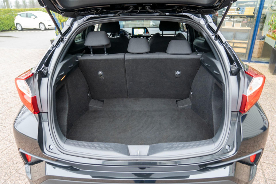 Toyota C-HR 1.8 Hybrid Style|Prijs rijklaar incl 12 mnd garantie|Trekhaak Stoelverwarming Blindspot Navi
