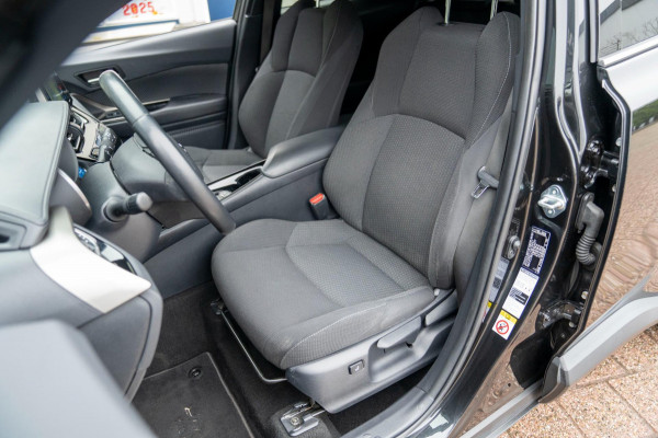 Toyota C-HR 1.8 Hybrid Style|Prijs rijklaar incl 12 mnd garantie|Trekhaak Stoelverwarming Blindspot Navi