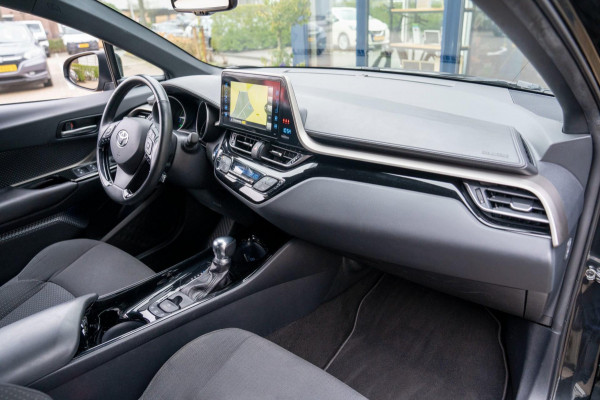 Toyota C-HR 1.8 Hybrid Style|Prijs rijklaar incl 12 mnd garantie|Trekhaak Stoelverwarming Blindspot Navi