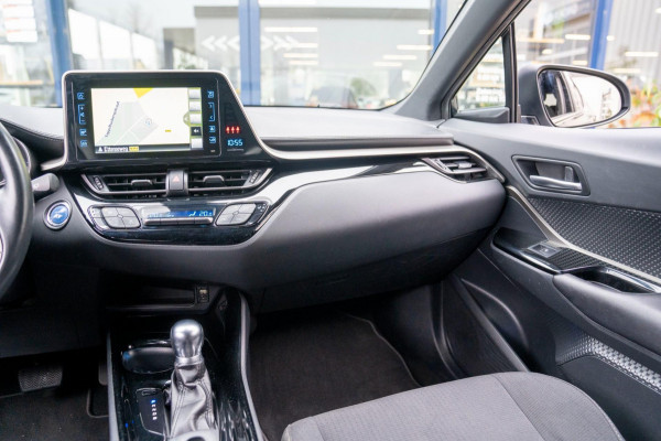 Toyota C-HR 1.8 Hybrid Style|Prijs rijklaar incl 12 mnd garantie|Trekhaak Stoelverwarming Blindspot Navi
