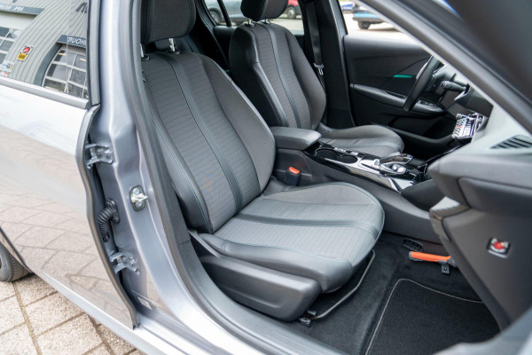 Peugeot e-208 EV Allure 50 kWh |Prijs rijklaar incl 12 mnd garantie| Camera Navi PDC Clima