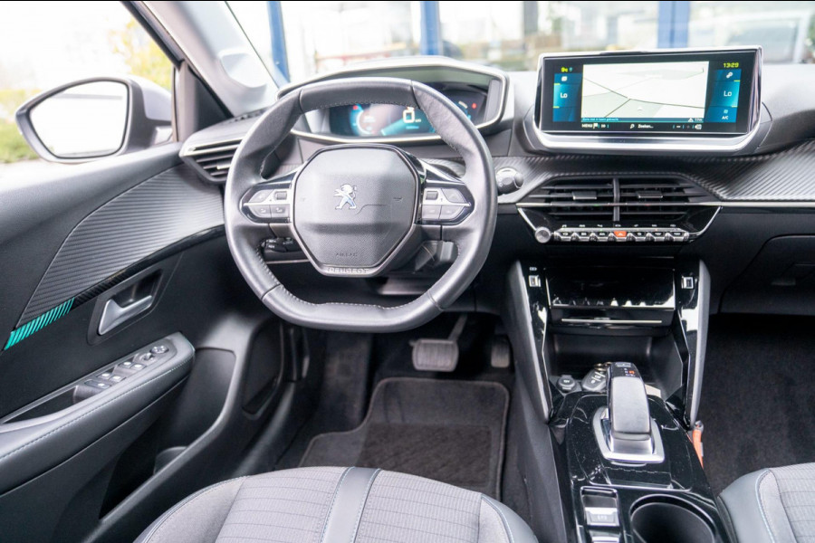 Peugeot e-208 EV Allure 50 kWh |Prijs rijklaar incl 12 mnd garantie| Camera Navi PDC Clima