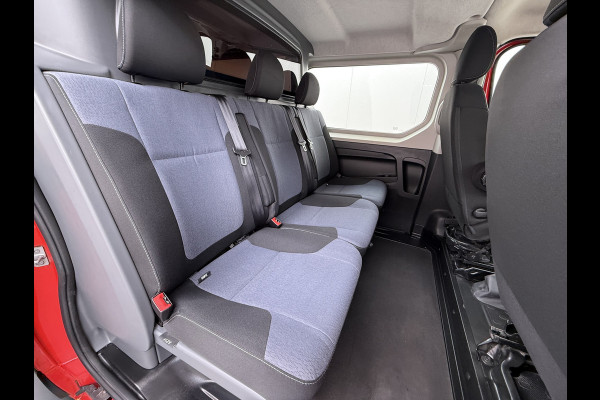 Opel Vivaro D126pk L2H1 Dubbele Cabine Euro 6 Navi Airco Trekhaak Camera Cruise Control Bluetooth Pdc 5-Persoons Betonplex Vloer Wandbetimmering Schuifdeur Regen-Lichtsensor 1.6CDTI 1e Eigenaar Origineel Nederlandse Auto Dealeronderhouden 2.000kg trekvermogen