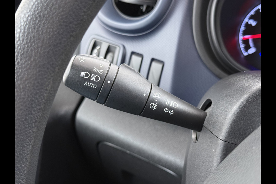 Opel Vivaro D126pk L2H1 Dubbele Cabine Euro 6 Navi Airco Trekhaak Camera Cruise Control Bluetooth Pdc 5-Persoons Betonplex Vloer Wandbetimmering Schuifdeur Regen-Lichtsensor 1.6CDTI 1e Eigenaar Origineel Nederlandse Auto Dealeronderhouden 2.000kg trekvermogen