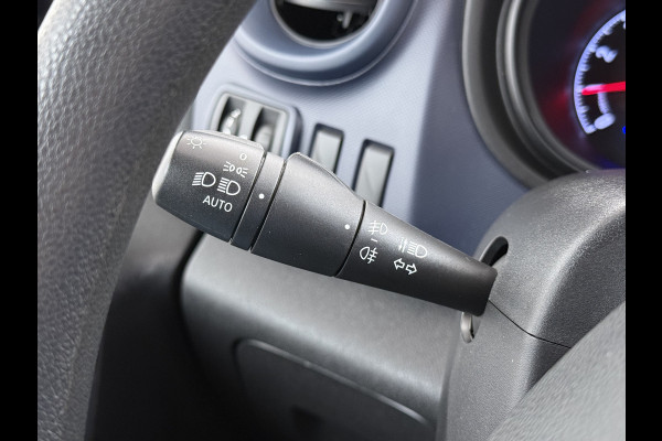 Opel Vivaro D126pk L2H1 Dubbele Cabine Euro 6 Navi Airco Trekhaak Camera Cruise Control Bluetooth Pdc 5-Persoons Betonplex Vloer Wandbetimmering Schuifdeur Regen-Lichtsensor 1.6CDTI 1e Eigenaar Origineel Nederlandse Auto Dealeronderhouden 2.000kg trekvermogen