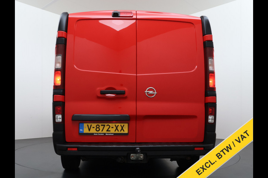 Opel Vivaro D126pk L2H1 Dubbele Cabine Euro 6 Navi Airco Trekhaak Camera Cruise Control Bluetooth Pdc 5-Persoons Betonplex Vloer Wandbetimmering Schuifdeur Regen-Lichtsensor 1.6CDTI 1e Eigenaar Origineel Nederlandse Auto Dealeronderhouden 2.000kg trekvermogen