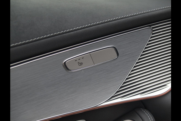 Mercedes-Benz EQC 400 4MATIC Business Solution AMG 80 kWh | SOH 95% | Panoramadak | Trekhaak | Sfeerverlichting | Camera |