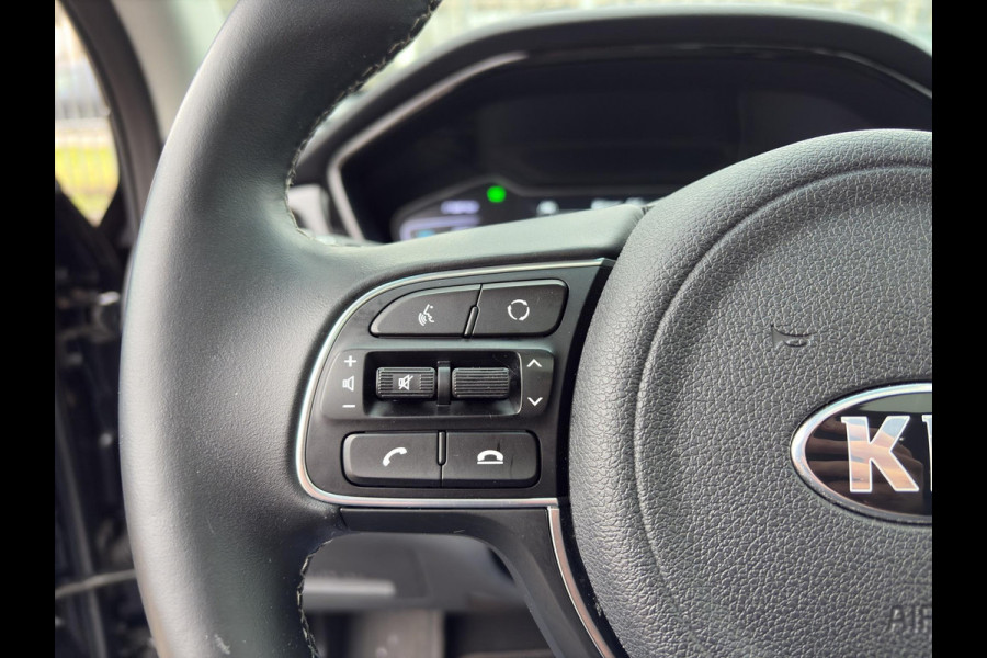 Kia Niro 1.6 GDi Hybrid Edition Automaat | H-Leder | Sensoren | Apple Carplay & Android Auto | Camera | Cruise | Schuifdak | Navi |