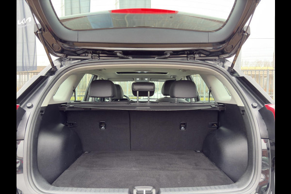 Kia Niro 1.6 GDi Hybrid Edition Automaat | H-Leder | Sensoren | Apple Carplay & Android Auto | Camera | Cruise | Schuifdak | Navi |