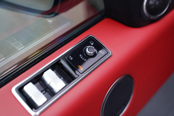 Land Rover Range Rover Sport 5.0 V8 SC SVR | Trekhaak | Meridian | HuD | Panorama | Lane Assist | Luchtvering | 360 cam | 22 inch