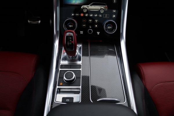 Land Rover Range Rover Sport 5.0 V8 SC SVR | Trekhaak | Meridian | HuD | Panorama | Lane Assist | Luchtvering | 360 cam | 22 inch