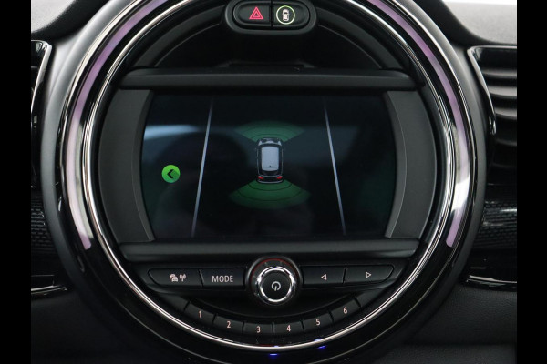 MINI Clubman 1.5 Cooper Chili | Panoramadak | Leder | Stoelverwarming | Carplay | Keyless | Navigatie | Climate control | Cruise control | Full LED