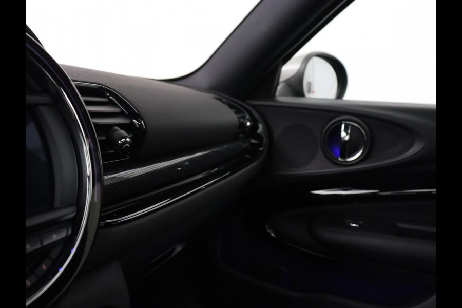 MINI Clubman 1.5 Cooper Chili | Panoramadak | Leder | Stoelverwarming | Carplay | Keyless | Navigatie | Climate control | Cruise control | Full LED