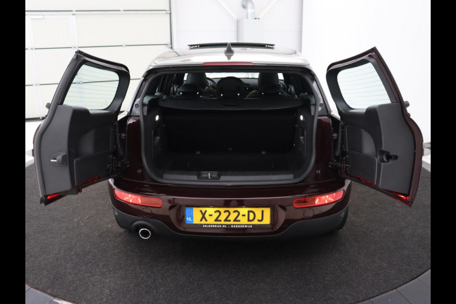 MINI Clubman 1.5 Cooper Chili | Panoramadak | Leder | Stoelverwarming | Carplay | Keyless | Navigatie | Climate control | Cruise control | Full LED