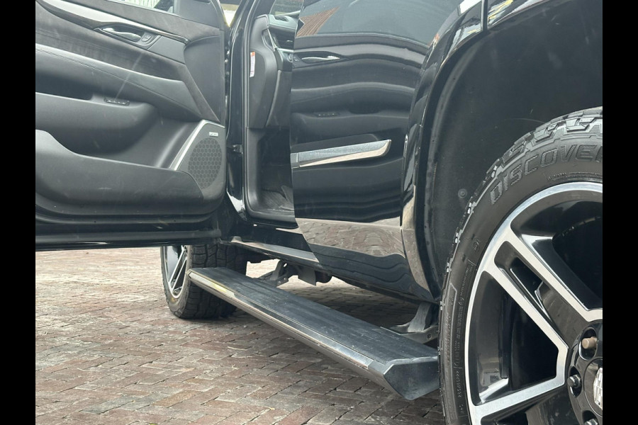 Cadillac Escalade 6.2 V8 Platinum Schuifdak Adapt. Cruise Massage Stoelvent. BOSE Multimedia Trekhaak 22''LM