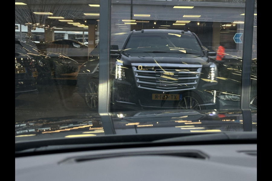 Cadillac Escalade 6.2 V8 Platinum Schuifdak Adapt. Cruise Massage Stoelvent. BOSE Multimedia Trekhaak 22''LM