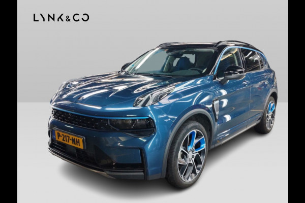 Lynk & Co 01 1.5 262pk Plug-in Pano.dak DAB 360°Cam Stoelverw. Carplay