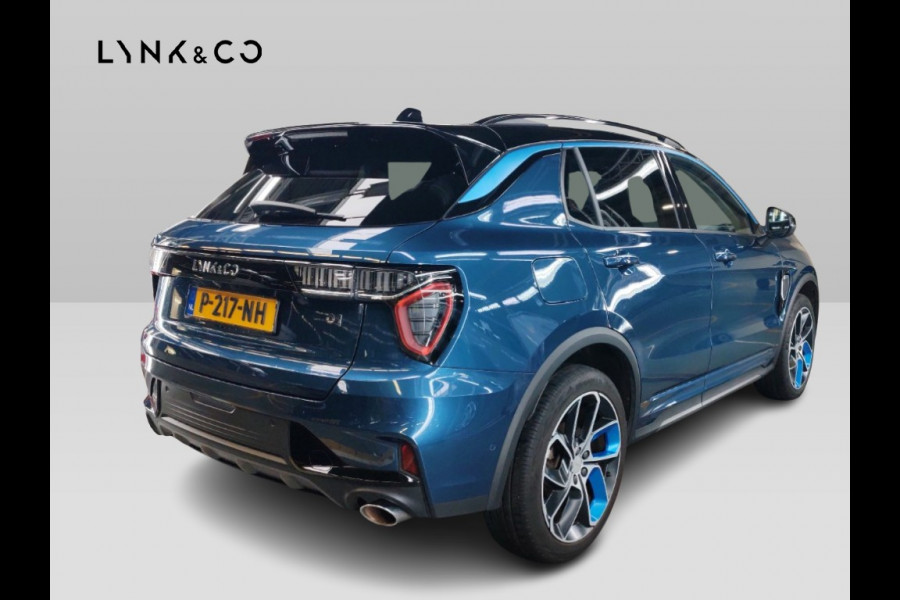 Lynk & Co 01 1.5 262pk Plug-in Pano.dak DAB 360°Cam Stoelverw. Carplay