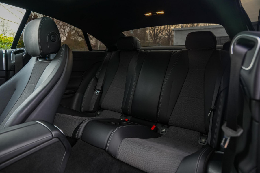 Mercedes-Benz E-Klasse Coupé 200 Wide Screen Panoramadak