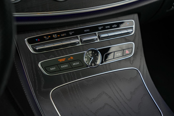 Mercedes-Benz E-Klasse Coupé 200 Wide Screen Panoramadak