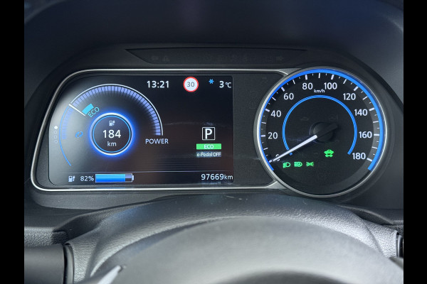 Nissan Leaf N-Connecta 40kWh Navi Ecc 360°Camera Adap.Cruise Pdc Keyless Blindspot Apple Carplay Android Auto Lmv 17" Stoel+Stuurverwarming DAB Bluetooth Lmv Privacyglas 1e Eigenaar Origineel Nederlandse Auto