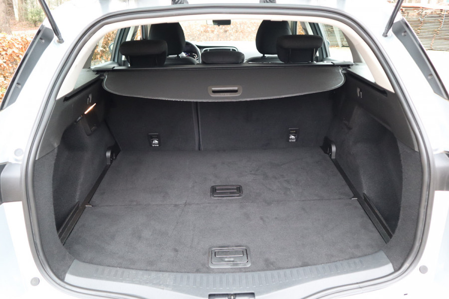 Renault Mégane Estate 1.3 TCe 140 Equilibre | Navi | Carplay |