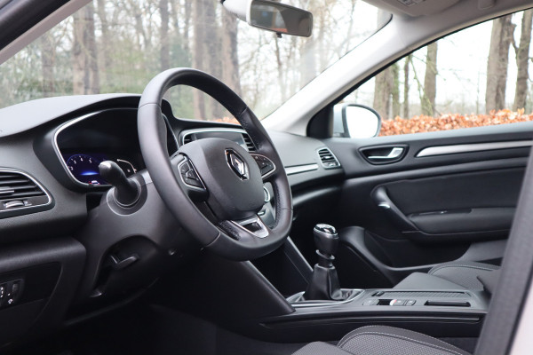 Renault Mégane Estate 1.3 TCe 140 Equilibre | Navi | Carplay |